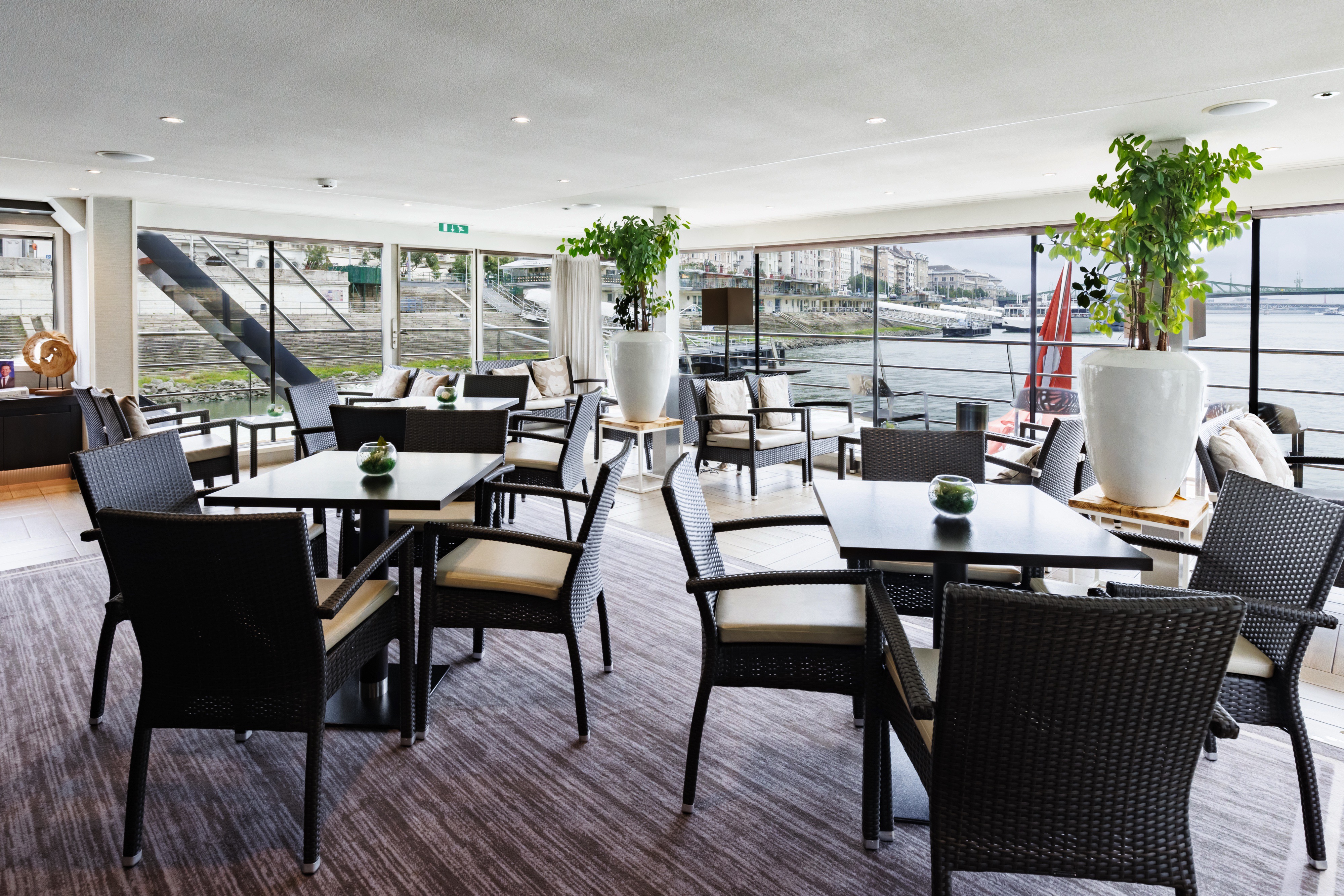 ©Avalon Waterways Avalon Passion Club Lounge 1